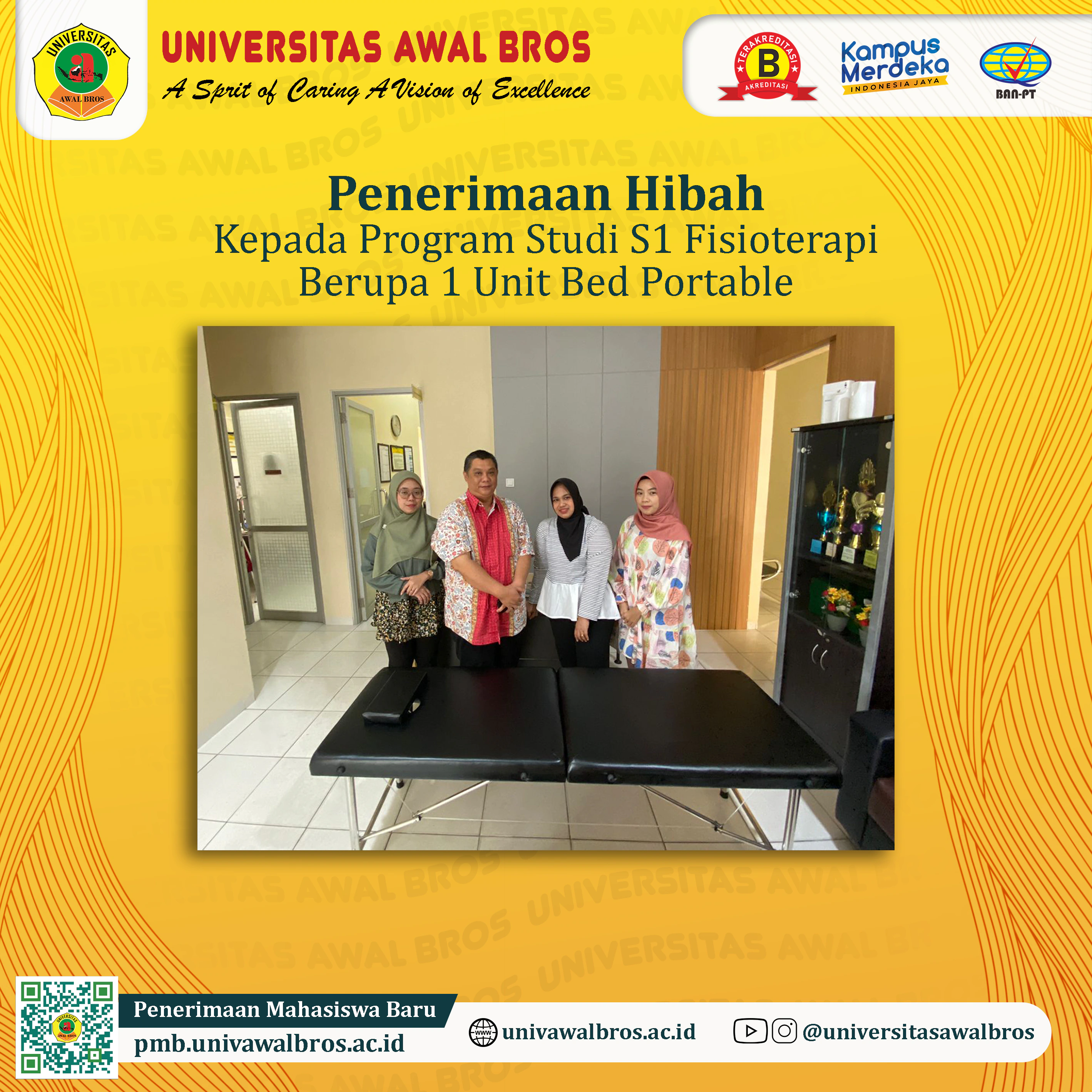 Program Studi S1 Fisioterapi Menerima Hibah 1 Unit Bed Portable dari PT. Transittar